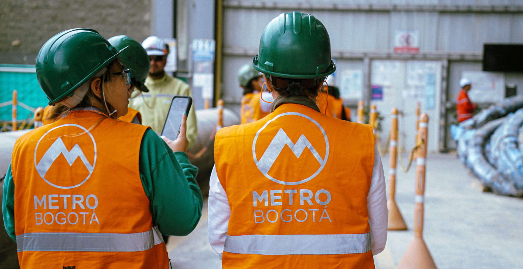 Funcionarios del metro de Bogotá