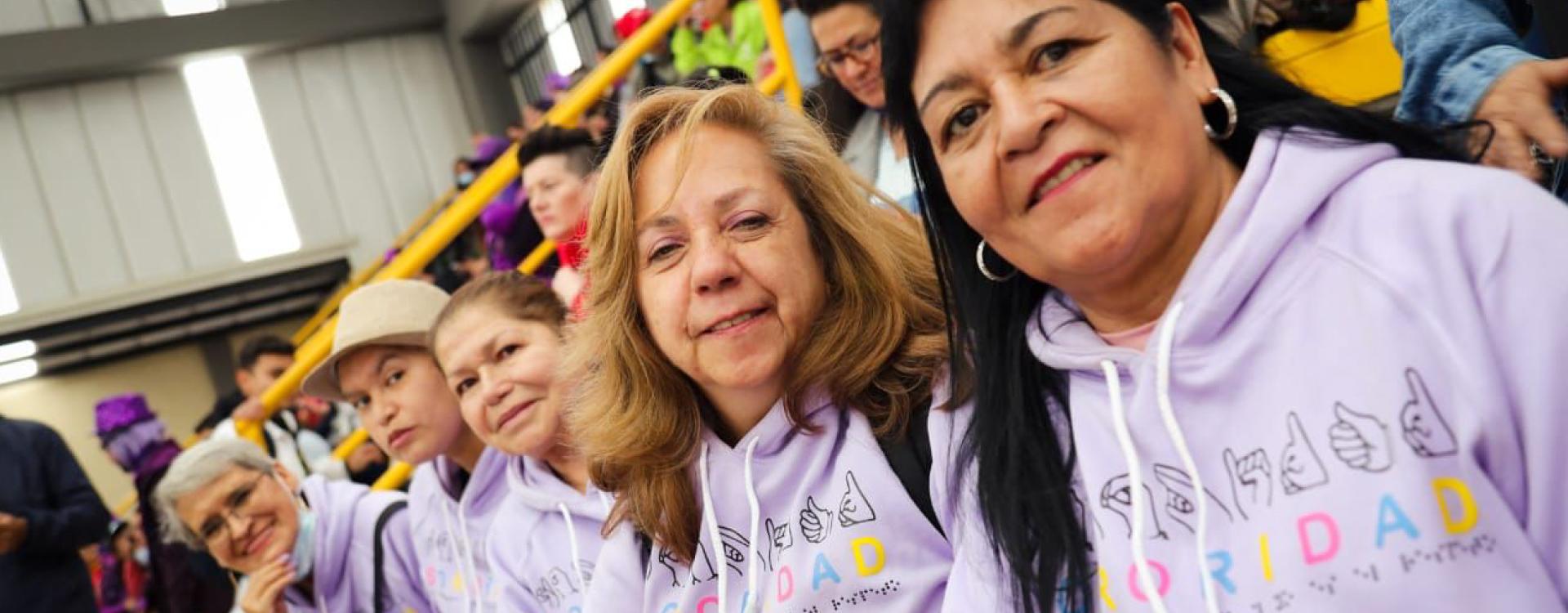 Mujeres en evento de sanción de la nueva Política Pública de Discapacidad