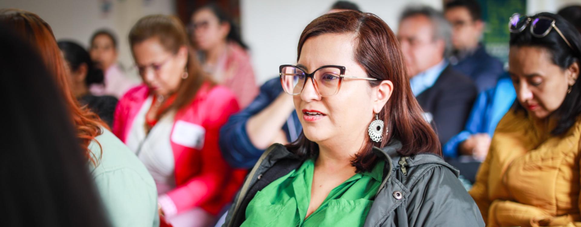 Mujer en clase