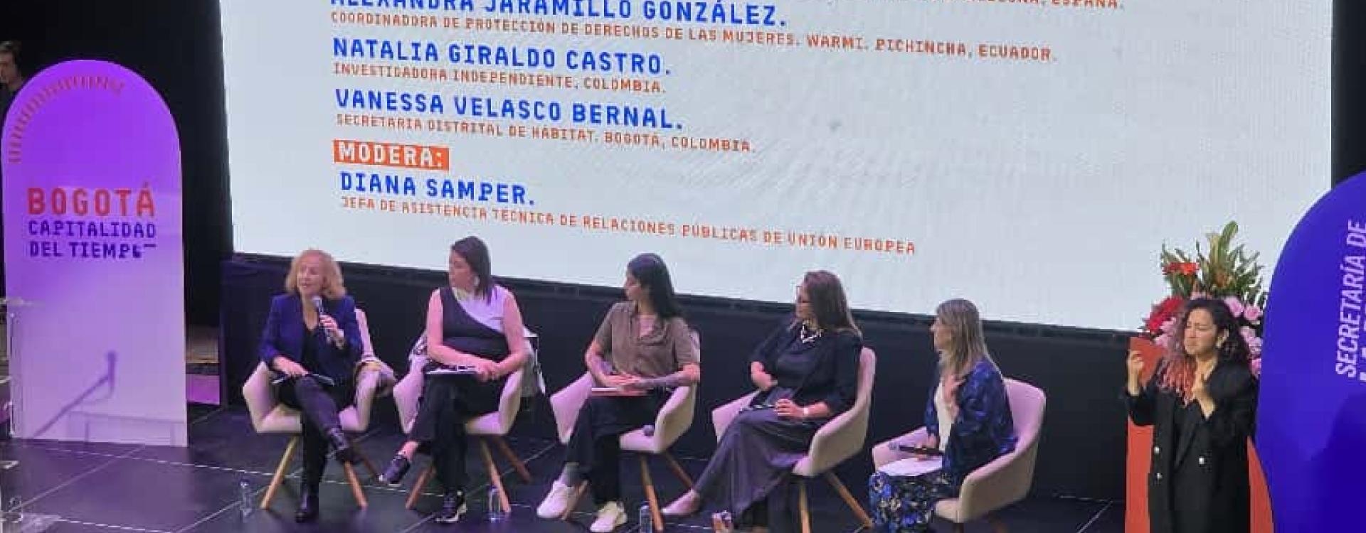 Mujeres panelistas