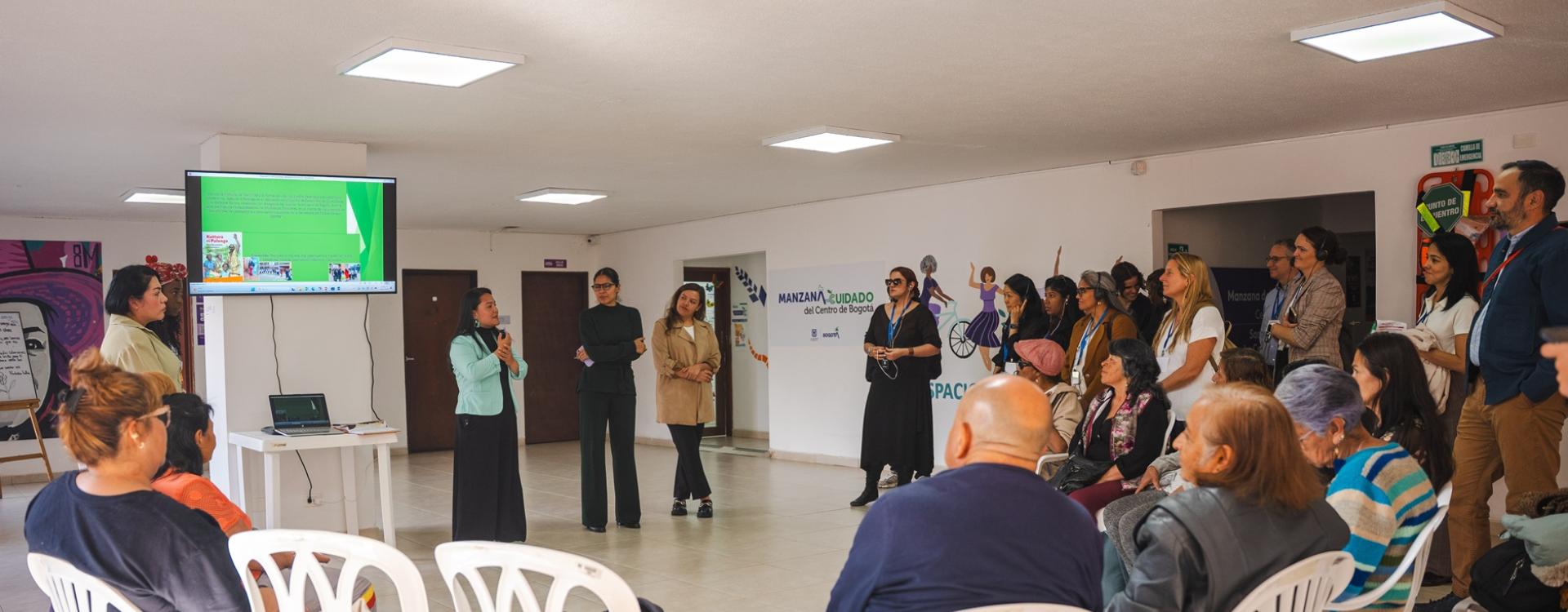 El Sistema Distrital de Cuidado ha recibido 367 visitas de representantes de gobiernos, organismos internacionales e instituciones académicas. Un interés que se mantiene desde 2023 y que ha puesto la experiencia de Bogotá en la agenda de quienes buscan desarrollar políticas públicas de cuidado.