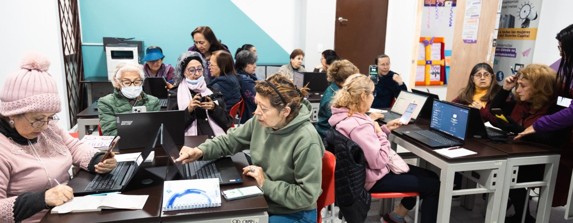 Chapinero reinauguró su Centro de Inclusión Digital para las mujeres de Bogotá