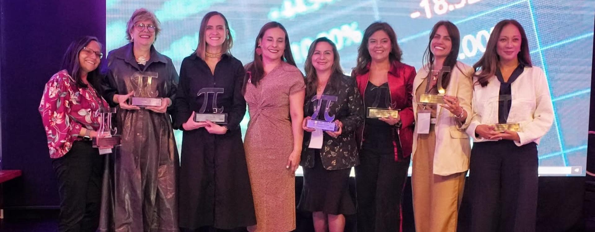 Secretaria Distrital de la Mujer, Laura Tami Leal, galardonada como líder que abre camino y transforma industrias