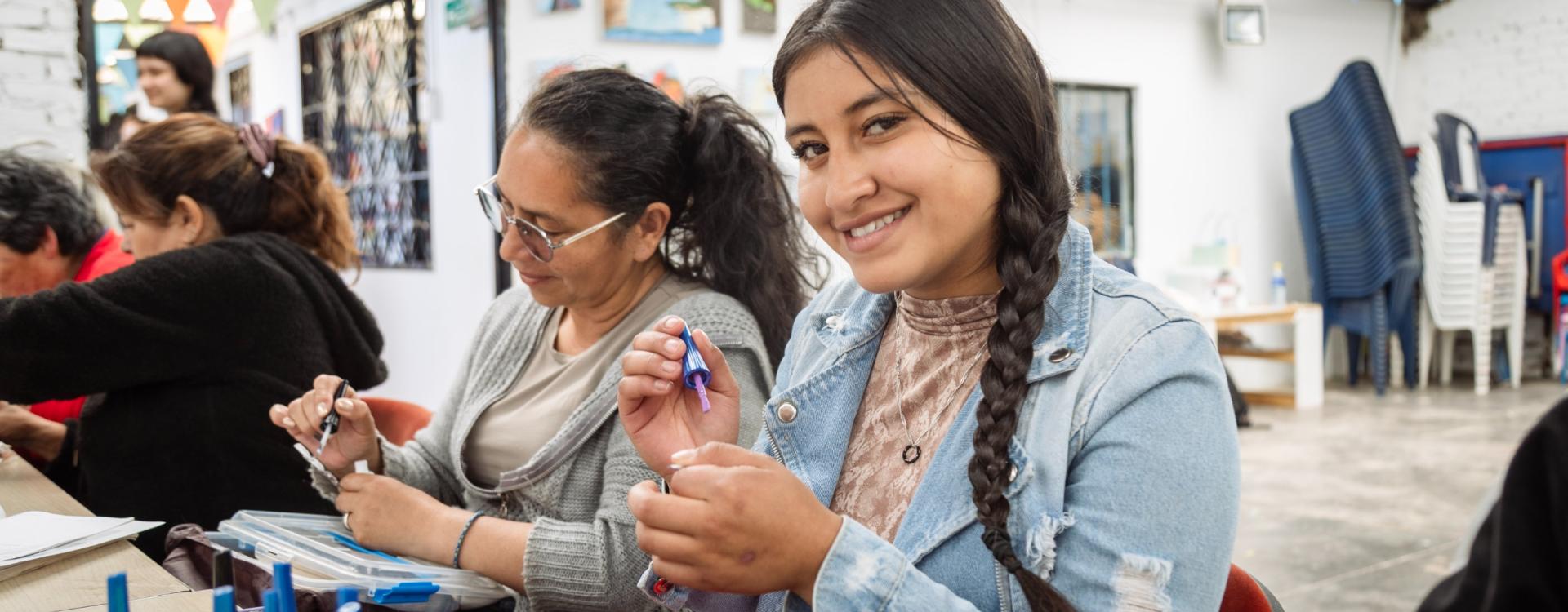 Mujeres en Bogotá reciben acompañamiento de la SDMujer en todas las 20 localidades de Bogotá- 