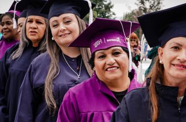 Mujeres graduadas