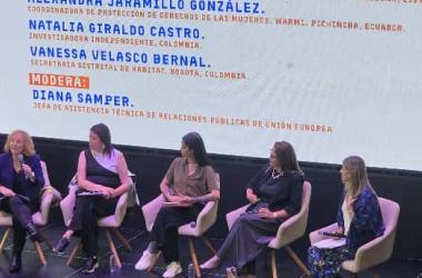 Mujeres panelistas