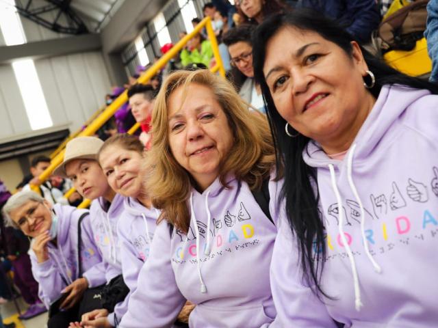 Mujeres en evento de sanción de la nueva Política Pública de Discapacidad