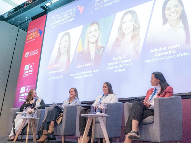 Panelistas de foro