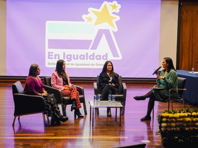 Evento de sello en Igualdad