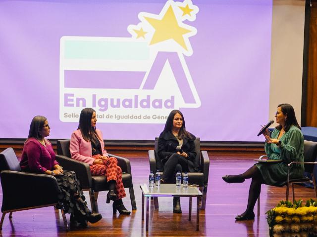 mujeres en foro